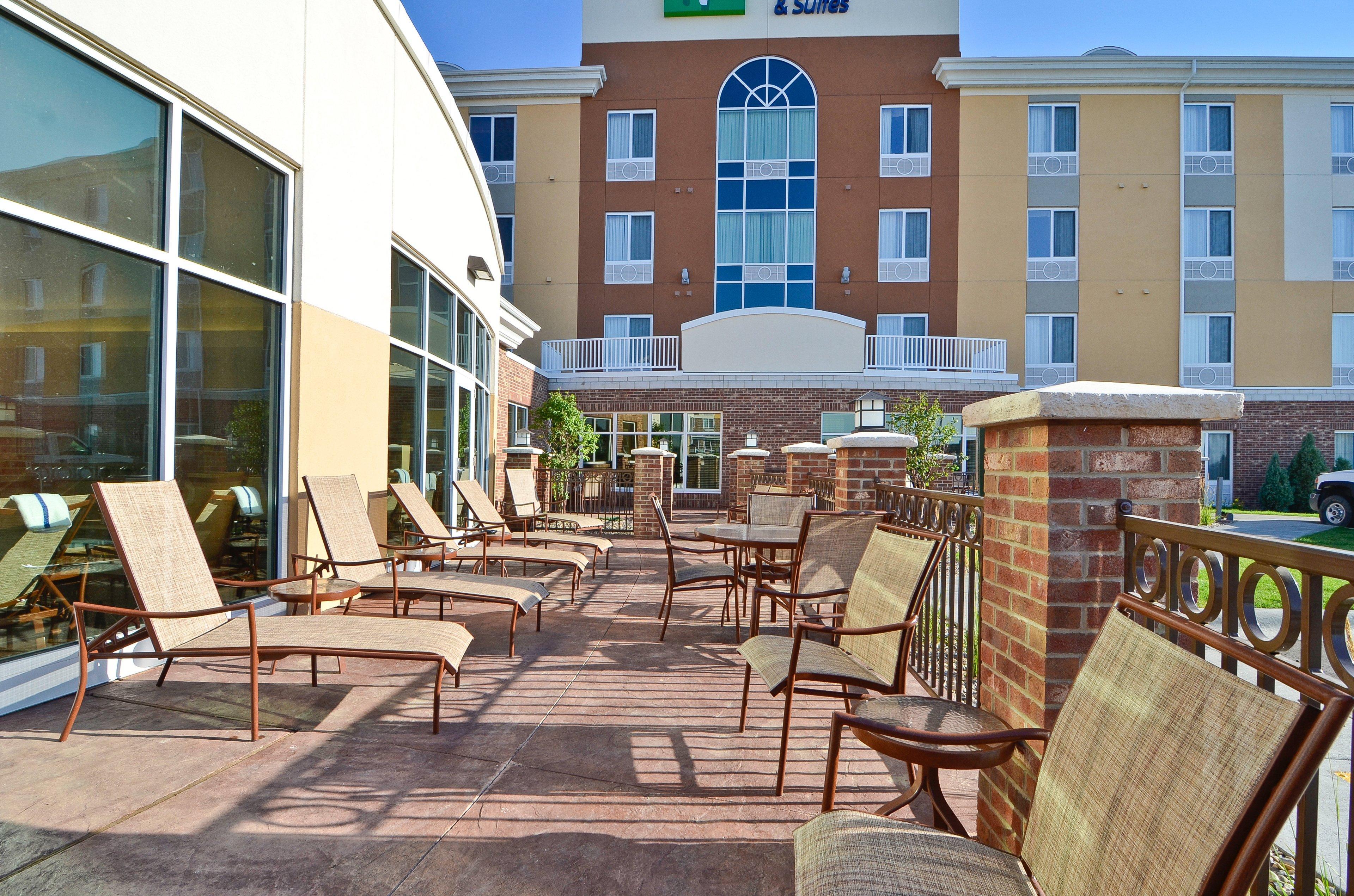 Holiday Inn Express & Suites - Williston By Ihg Exterior foto