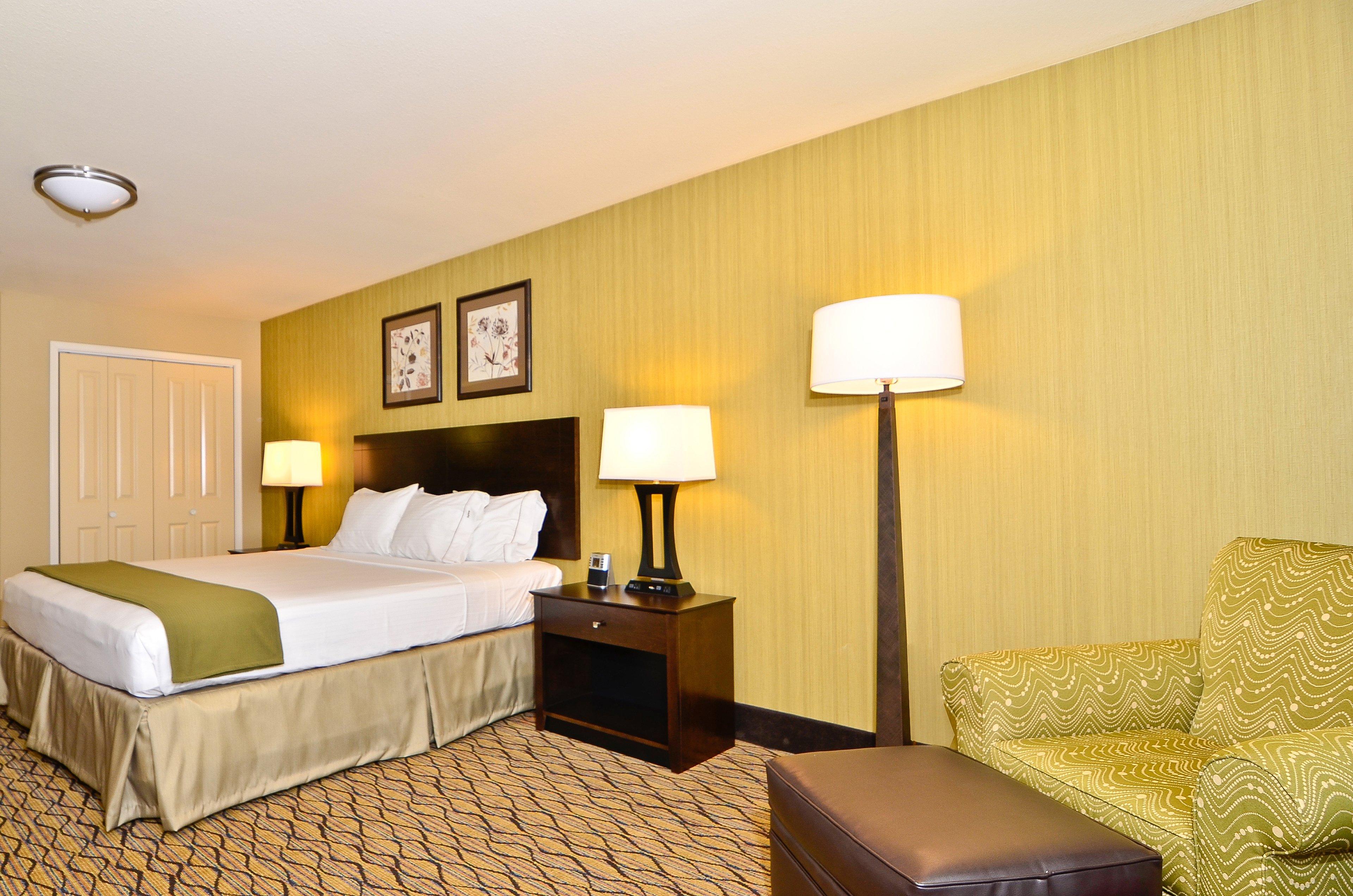 Holiday Inn Express & Suites - Williston By Ihg Exterior foto