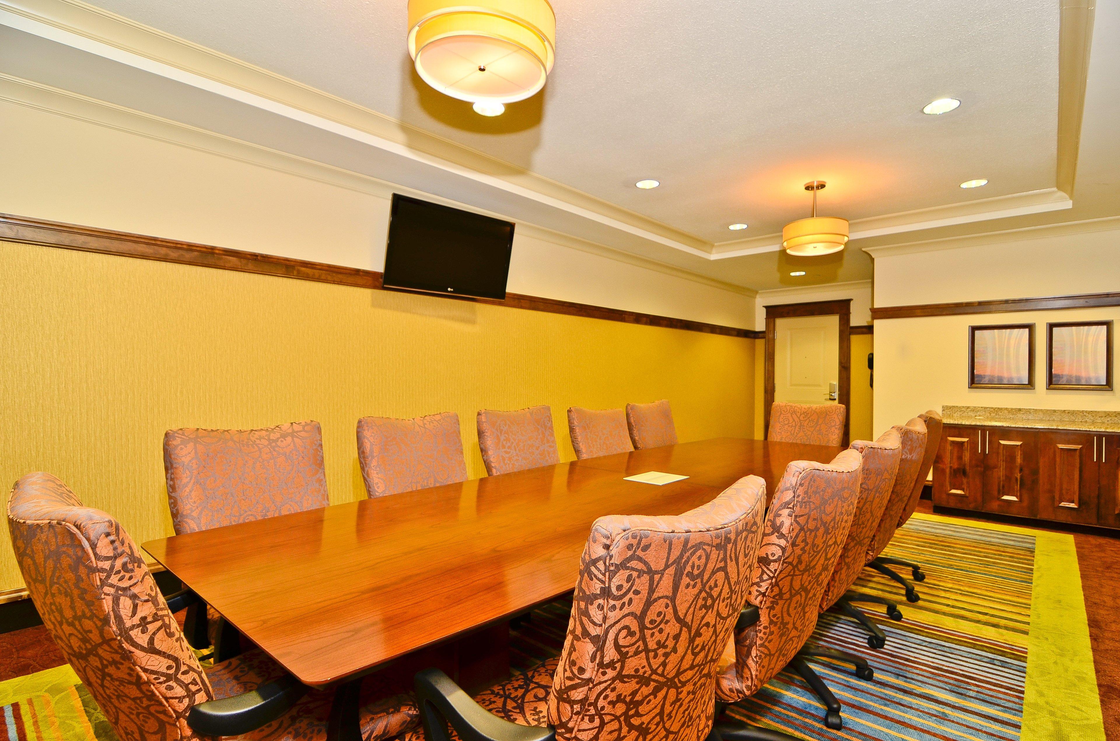 Holiday Inn Express & Suites - Williston By Ihg Exterior foto