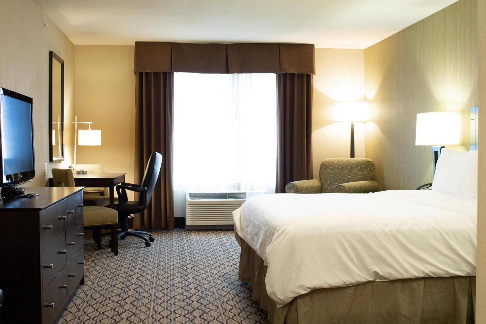 Holiday Inn Express & Suites - Williston By Ihg Exterior foto